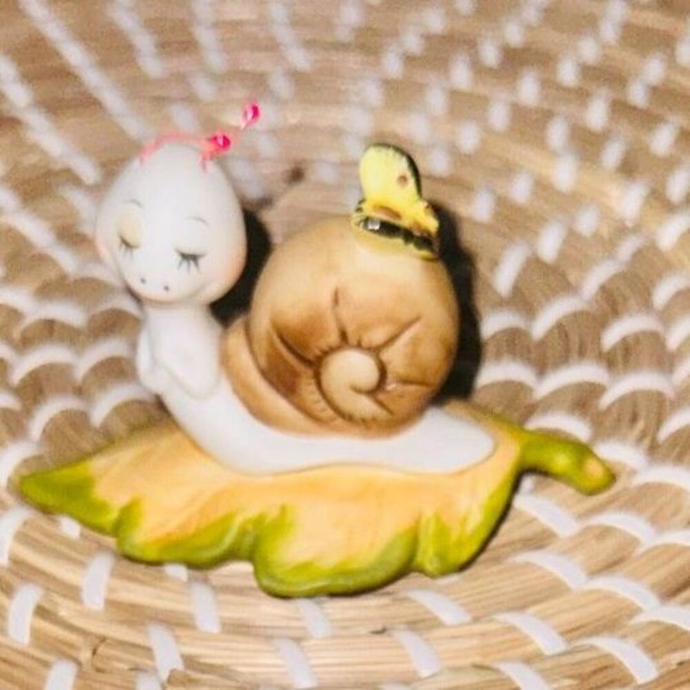 Vintage Anthropomorphic Porcelain Snail Figurine Butterfly on Leaf Homco